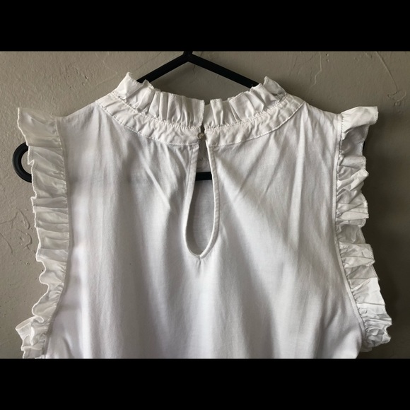 Banana Republic Ruffle Neck Tank - Picture 2 of 6
